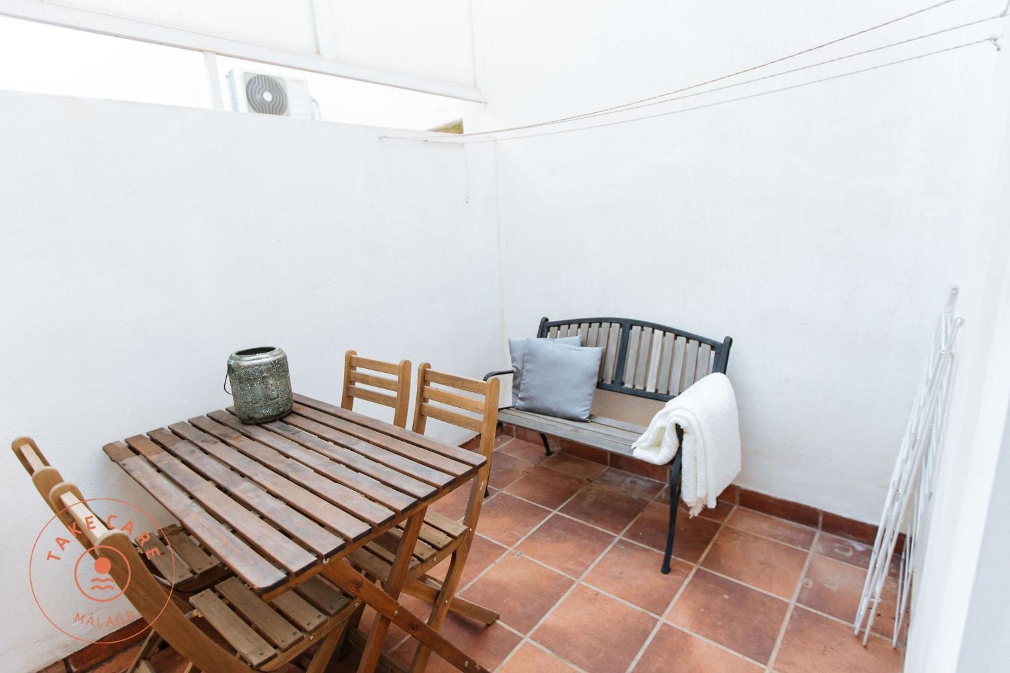 Apartment Casa Riad With Spacious Patio - Tcm Малага Екстер'єр фото